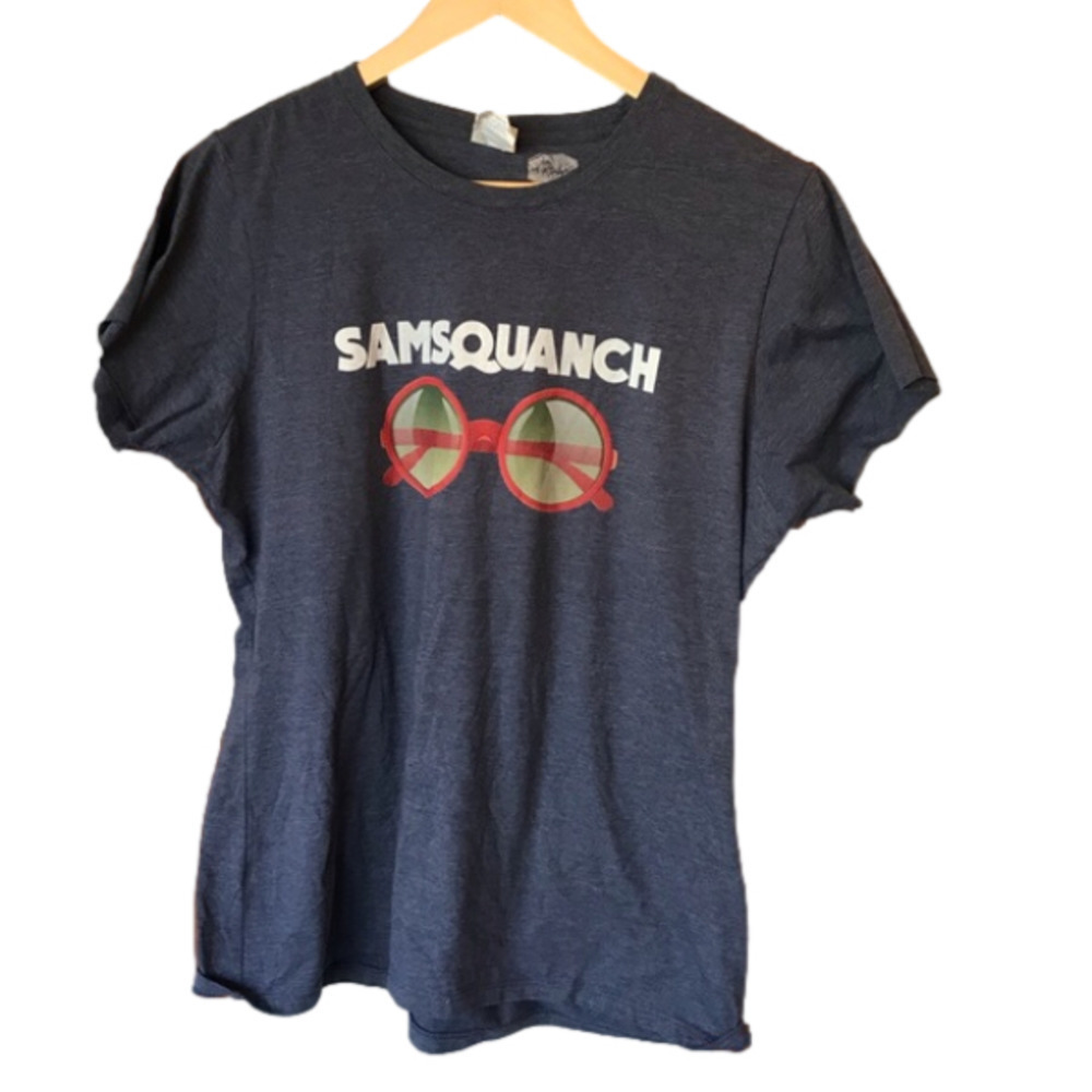 Samsquanch tshirt. women’s XL. unisex.
